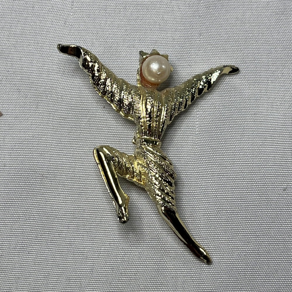 Vintage Gold Tone Ballerina Dancer Brooch Faux Pearl Accent Pin 2 Inch
